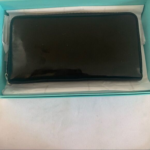 Tiffany & Co. Continental Zip Around Wallet Black - Picture 4 of 14
